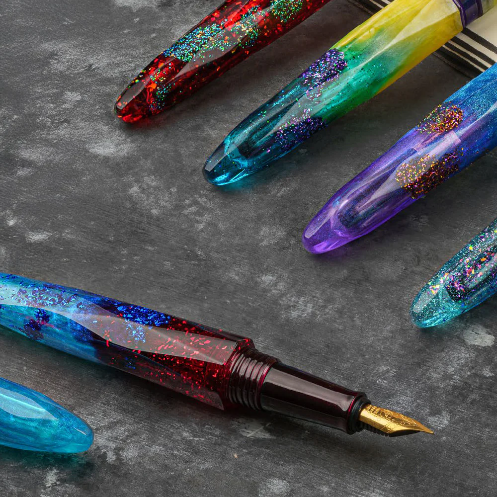 Benu Briolette Fountain Pen Ruby Forest - Image 4