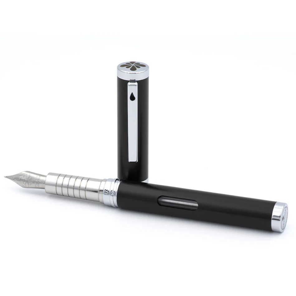 Diplomat Nexus Fountain Pen Black with Chrome Trim - Image 2