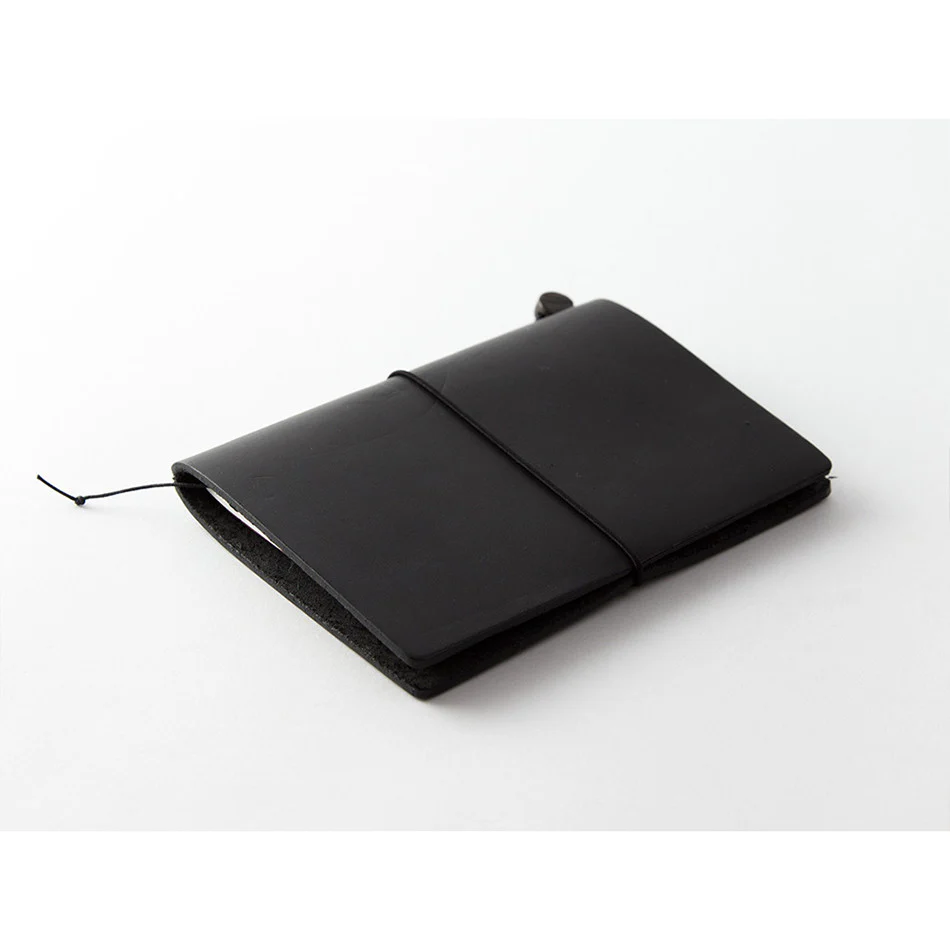 TRAVELER'S COMPANY Traveler's Notebook Leather Passport Size Black - Image 2