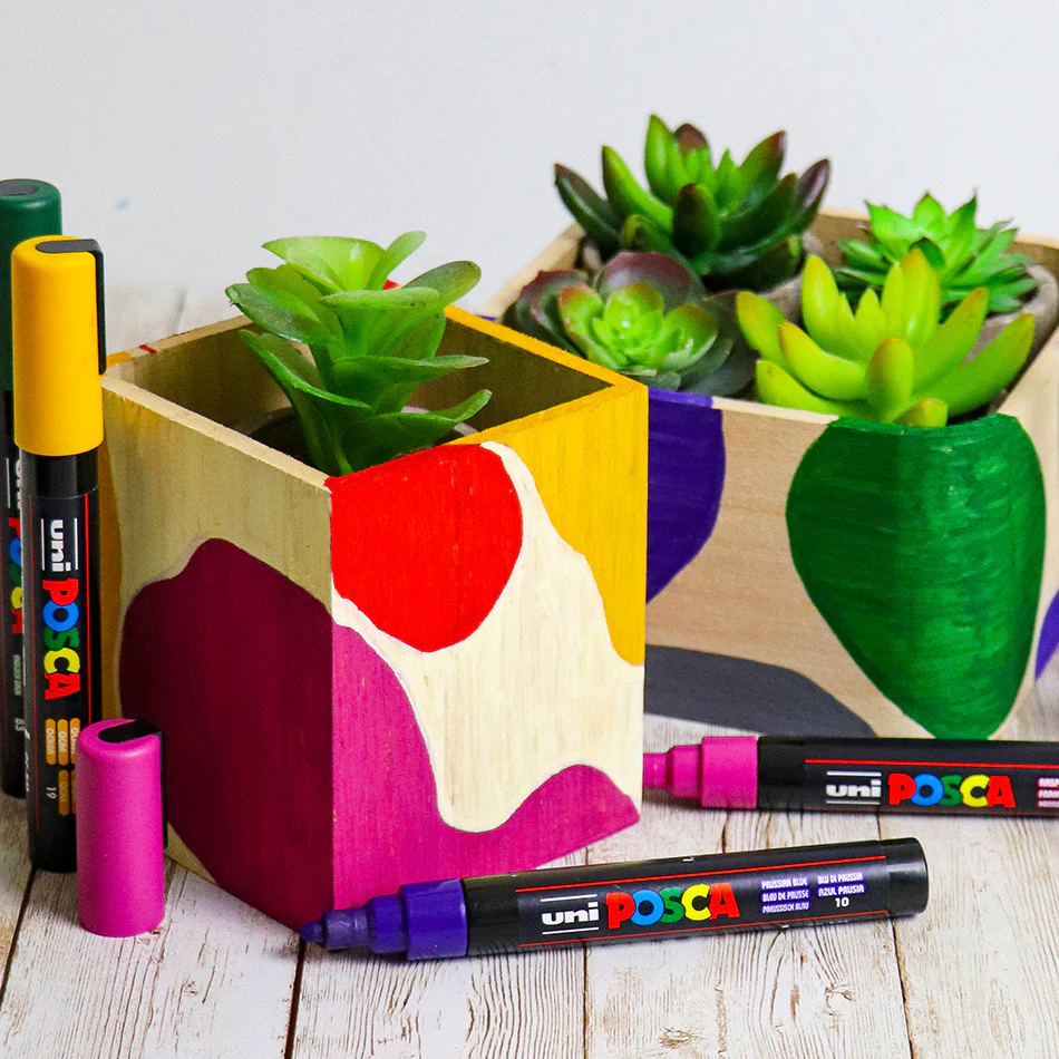 Uni POSCA Marker Pen PC-5M Medium Set of 8 Deep Colours - Image 4